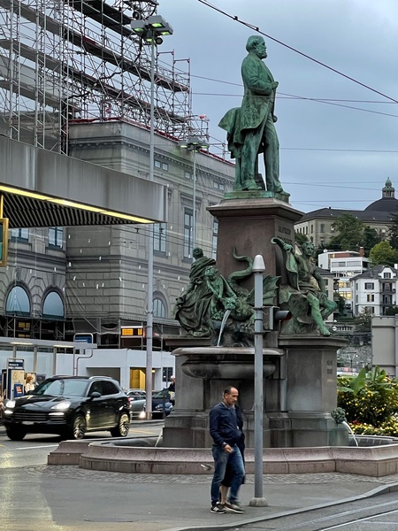 Zürich Bahnhofplatz